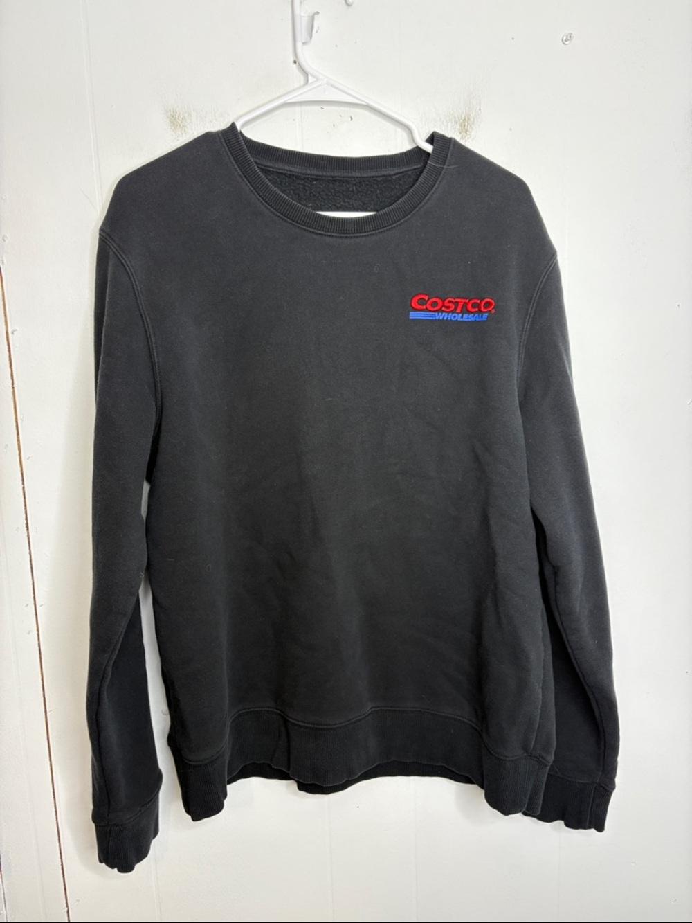 Costco Sweatshirt Mens Medium Crewneck Spellout Wholesale Casual Halloween
